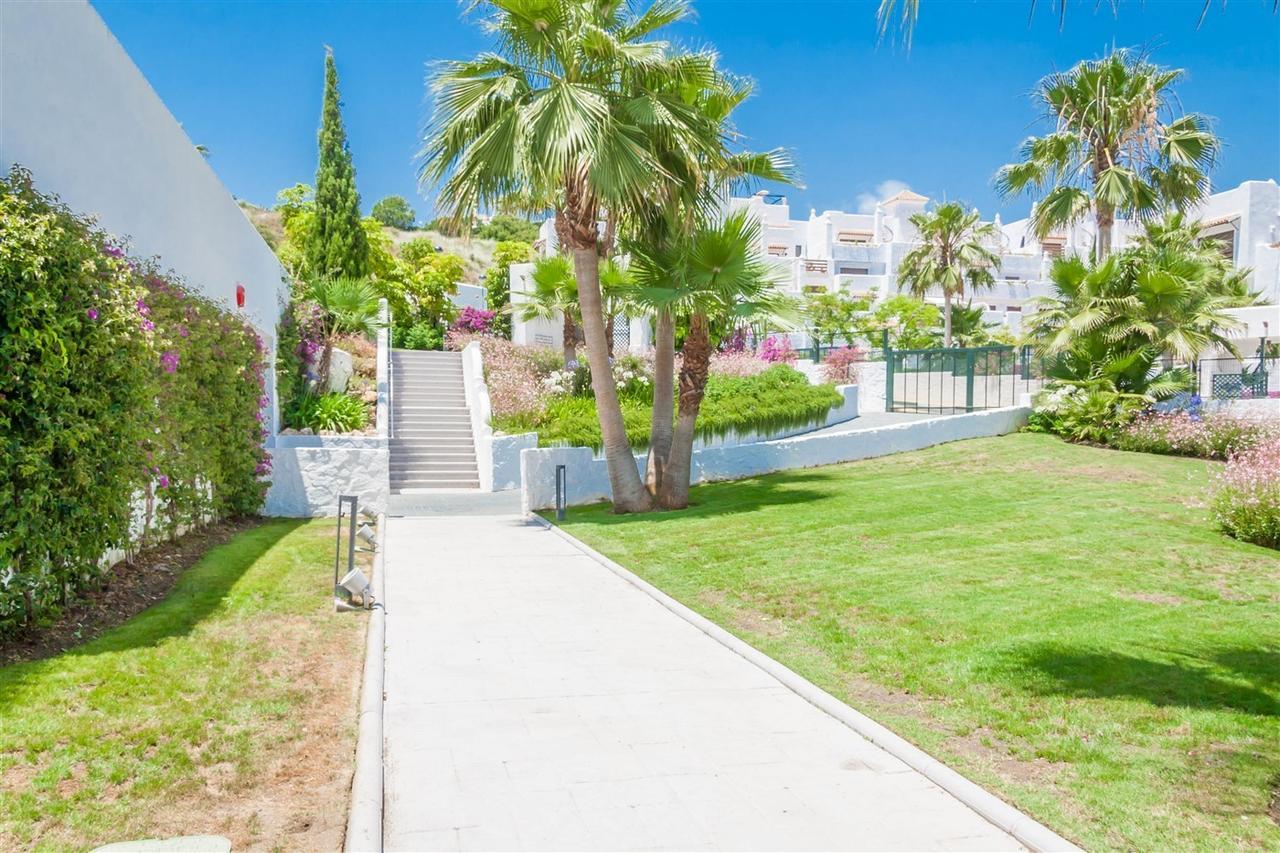 Golf Hill Estepona Canovas Extérieur photo